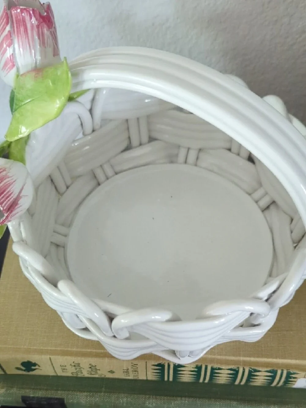 N/A elegant white